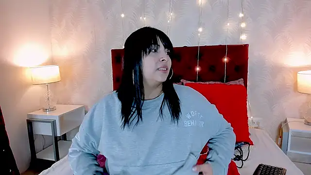 Snapshot of KarlyPrint chatting on February 19, 2026, 12:45 pm KarlyPrint online show from February 19, 2026, 12:45 pm