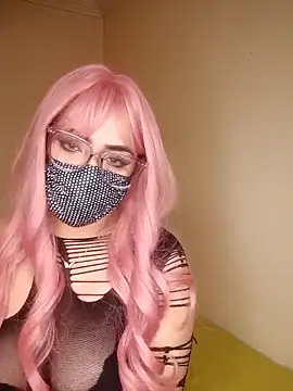 Snapshot of Bayan-Queen chatting on March 17, 2025, 10:49 pm Bayan-Queen online show from March 17, 2025, 10:49 pm