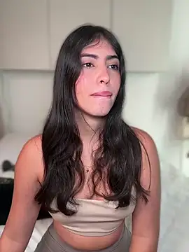 Gaby zahir  online show from September 24, 2025, 2:20 pm