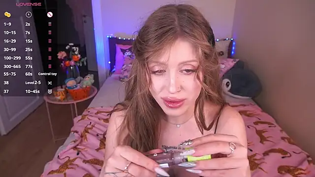 PenellopaRaw online show from October 10, 2025, 3:55 pm