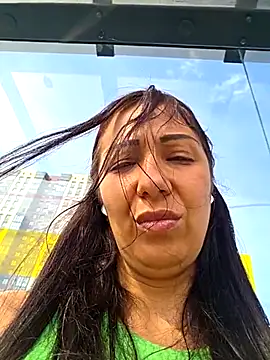 Snapshot of LeticiaWoods chatting on June 2, 2026, 12:40 pm LeticiaWoods online show from June 2, 2026, 12:40 pm