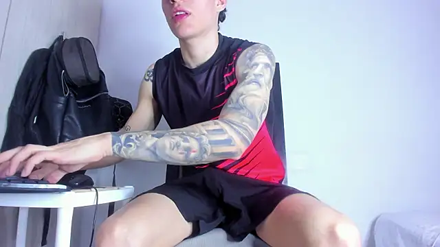 enzo bvlgari online show from February 19, 2026, 3:19 pm