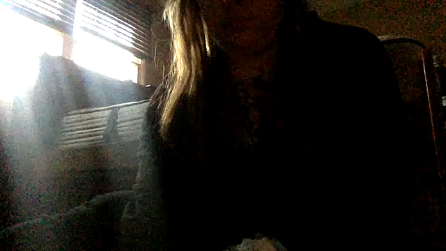 alexabunni online show from December 5, 2025, 5:09 pm