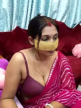 Queen Dolly online show from January 30, 2025, 6:10 pm