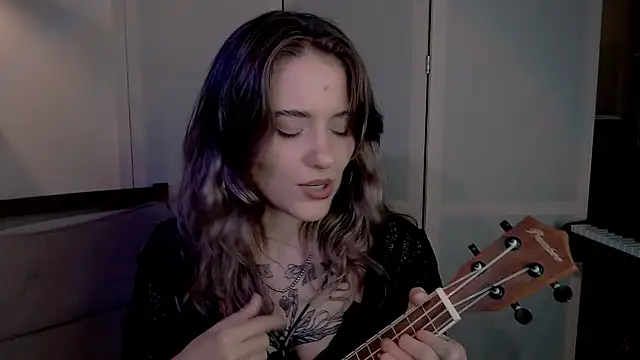 risha laas online show from December 6, 2024, 10:41 pm