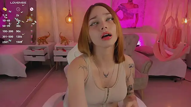 LITTLE-VIVI online show from March 4, 2025, 6:26 am