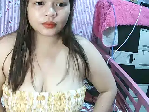 shaira4u online show from April 19, 2026, 3:39 am