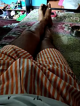 pinklips72 online show from October 13, 2025, 6:02 am