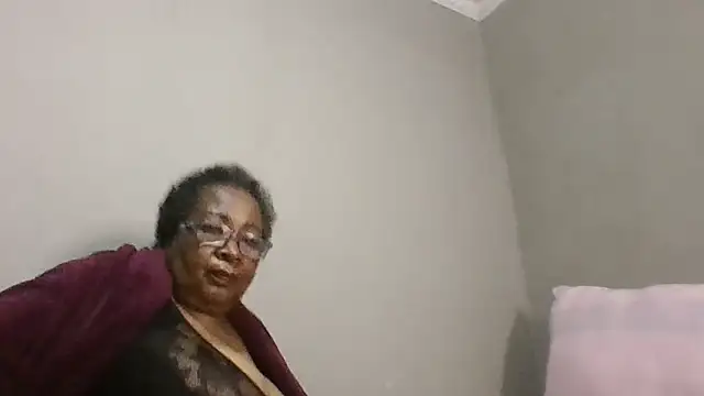 Snapshot of KinkyRicoSaisyours chatting on July 30, 2026, 4:17 pm KinkyRicoSaisyours online show from July 30, 2026, 4:17 pm