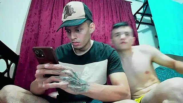 davidlatin66 online show from October 3, 2025, 10:29 pm