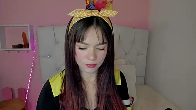 18candys online show from January 30, 2025, 11:24 pm