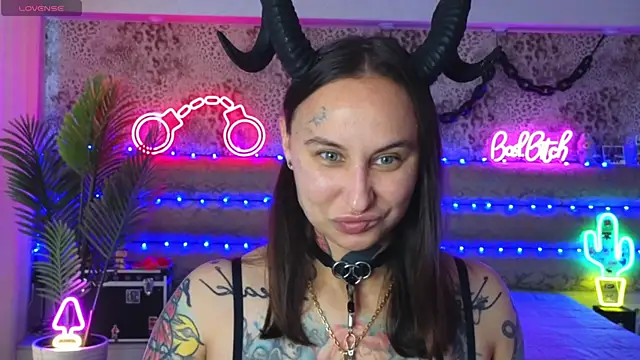 Snapshot of Cool_Freak_ chatting on June 26, 2026, 10:19 am Cool Freak online show from June 26, 2026, 10:19 am