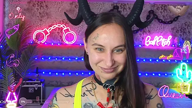 Snapshot of Cool_Freak_ chatting on August 1, 2026, 10:14 am Cool Freak online show from August 1, 2026, 10:14 am