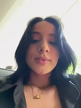 Ale Lewis online show from March 3, 2025, 9:05 pm