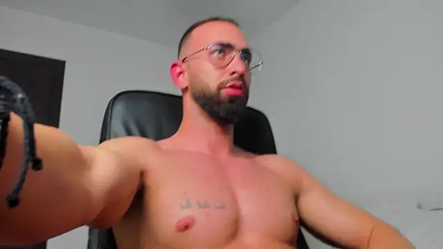 MichaelMasterss online show from December 13, 2024, 12:09 am