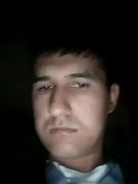 bobur4002 online show from December 15, 2025, 3:38 pm