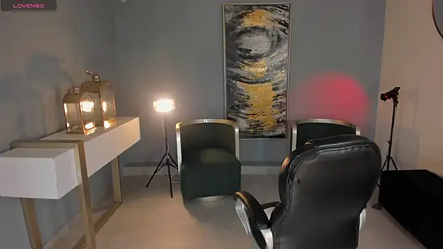 RenataReyes online show from April 7, 2026, 9:59 pm