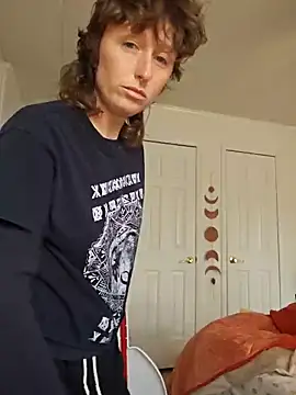 mossy kiss online show from February 22, 2025, 3:14 pm