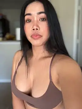 JazzieXo online show from December 9, 2024, 5:08 pm