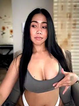 JazzieXo online show from October 28, 2025, 6:43 pm