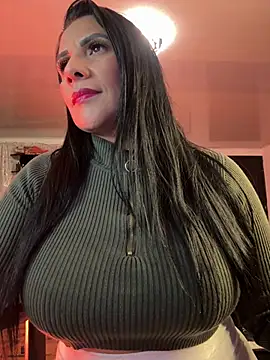 Snapshot of saaalome_1 chatting on June 1, 2026, 10:33 pm saaalome 1 online show from June 1, 2026, 10:33 pm