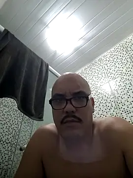 RobertoBuzios22 online show from March 22, 2025, 9:53 pm