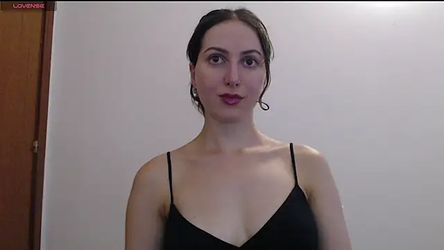 Snapshot of _Hot_Lady_ chatting on August 3, 2026, 6:55 pm Hot Lady online show from August 3, 2026, 6:55 pm