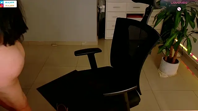 ImLui lu online show from January 25, 2025, 2:47 am