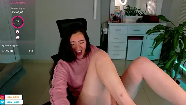 ImLui lu online show from January 28, 2025, 4:18 am