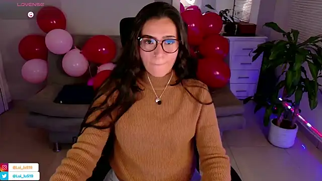 ImLui lu online show from February 16, 2025, 4:09 am