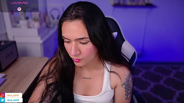 ImLui lu online show from December 4, 2025, 2:54 am