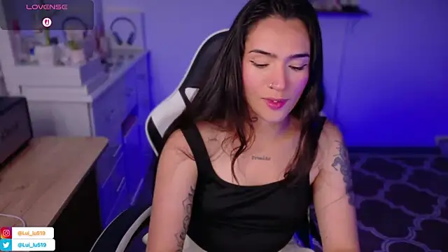 ImLui lu online show from December 4, 2025, 10:07 pm