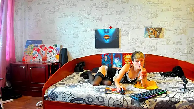 KagamiTayga online show from September 15, 2025, 8:25 am