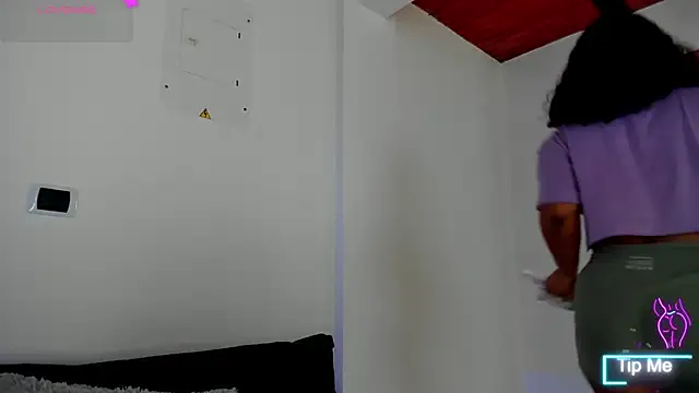 Snapshot of iriss_25 chatting on September 12, 2025, 11:32 am iriss 25 online show from September 12, 2025, 11:32 am