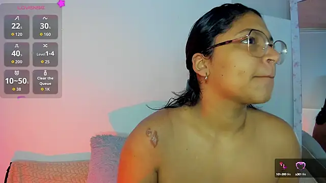 Snapshot of iriss_25 chatting on September 22, 2025, 11:23 am iriss 25 online show from September 22, 2025, 11:23 am