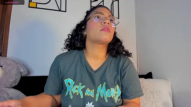 Snapshot of iriss_25 chatting on September 28, 2025, 9:36 am iriss 25 online show from September 28, 2025, 9:36 am