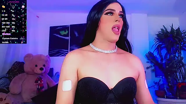 Sophiesweet5 online show from September 12, 2025, 6:24 am