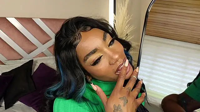 Snapshot of emely_brandon chatting on February 27, 2025, 3:59 pm emely brandon online show from February 27, 2025, 3:59 pm