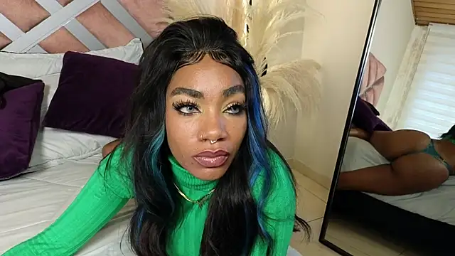 Snapshot of emely_brandon chatting on February 27, 2025, 7:15 pm emely brandon online show from February 27, 2025, 7:15 pm