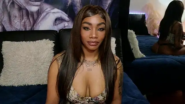 Snapshot of emely_brandon chatting on October 23, 2025, 4:12 am emely brandon online show from October 23, 2025, 4:12 am