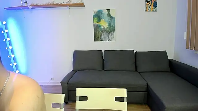 PollyFlame online show from March 25, 2026, 9:32 pm