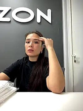 Sweet Lollypop online show from September 15, 2025, 4:07 pm