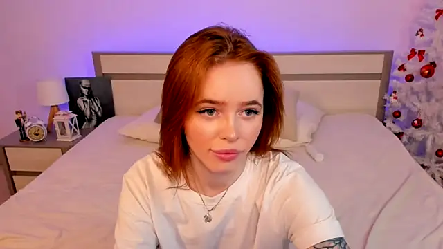 Phoenix Margo online show from December 22, 2024, 5:23 am