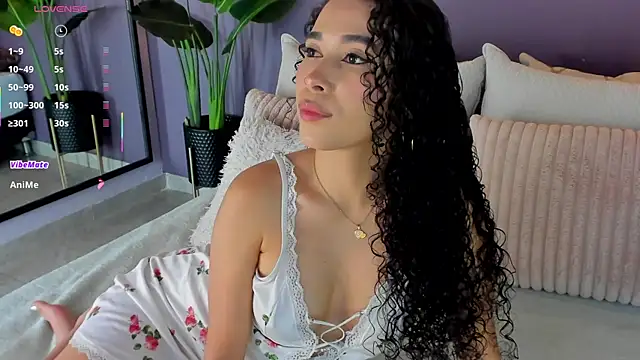 susan cute198 online show from September 9, 2025, 12:05 pm