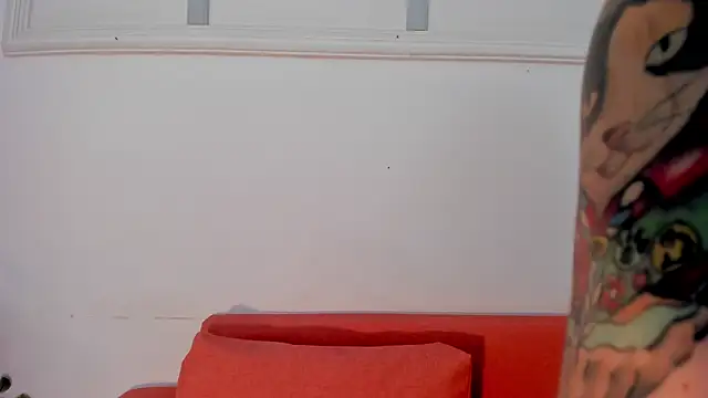 DEVA BLUE  online show from April 18, 2026, 2:37 am