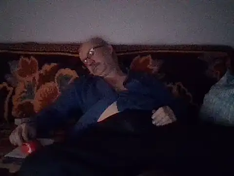 Snapshot of cumloverboyxx69 chatting on February 4, 2025, 4:29 pm cumloverboyxx69 online show from February 4, 2025, 4:29 pm