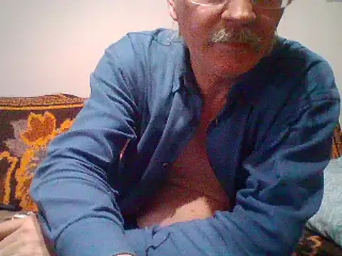 Snapshot of cumloverboyxx69 chatting on February 6, 2025, 9:38 pm cumloverboyxx69 online show from February 6, 2025, 9:38 pm