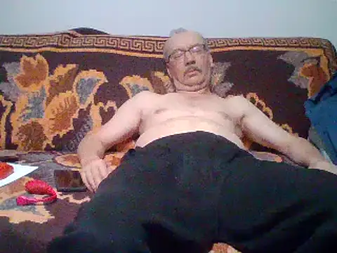 Snapshot of cumloverboyxx69 chatting on February 19, 2025, 10:31 pm cumloverboyxx69 online show from February 19, 2025, 10:31 pm