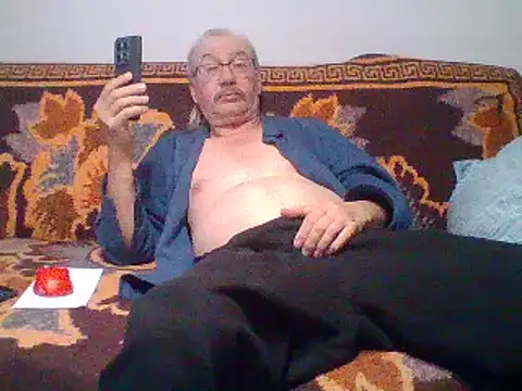 Snapshot of cumloverboyxx69 chatting on February 24, 2025, 7:30 pm cumloverboyxx69 online show from February 24, 2025, 7:30 pm
