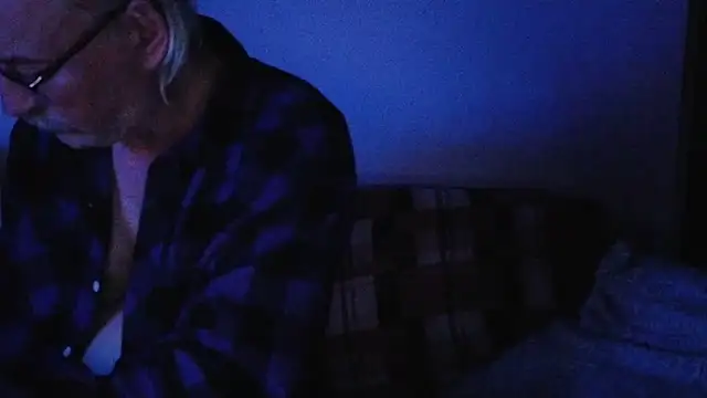 Snapshot of cumloverboyxx69 chatting on November 22, 2025, 12:20 am cumloverboyxx69 online show from November 22, 2025, 12:20 am